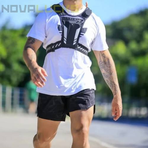 Reflektierende Laufweste mit Stauraum - RunMate™ + GRATIS - Trinkflasche