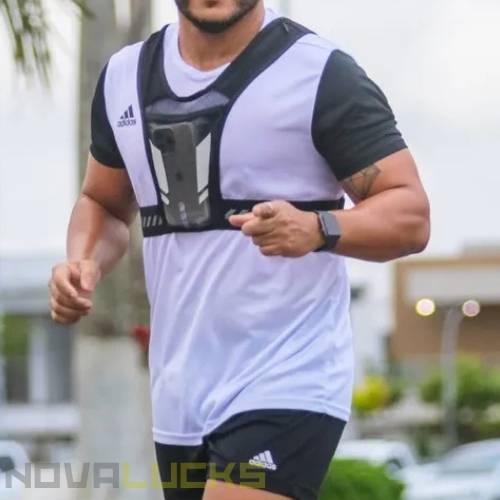 Reflektierende Laufweste mit Stauraum - RunMate™ + GRATIS - Trinkflasche